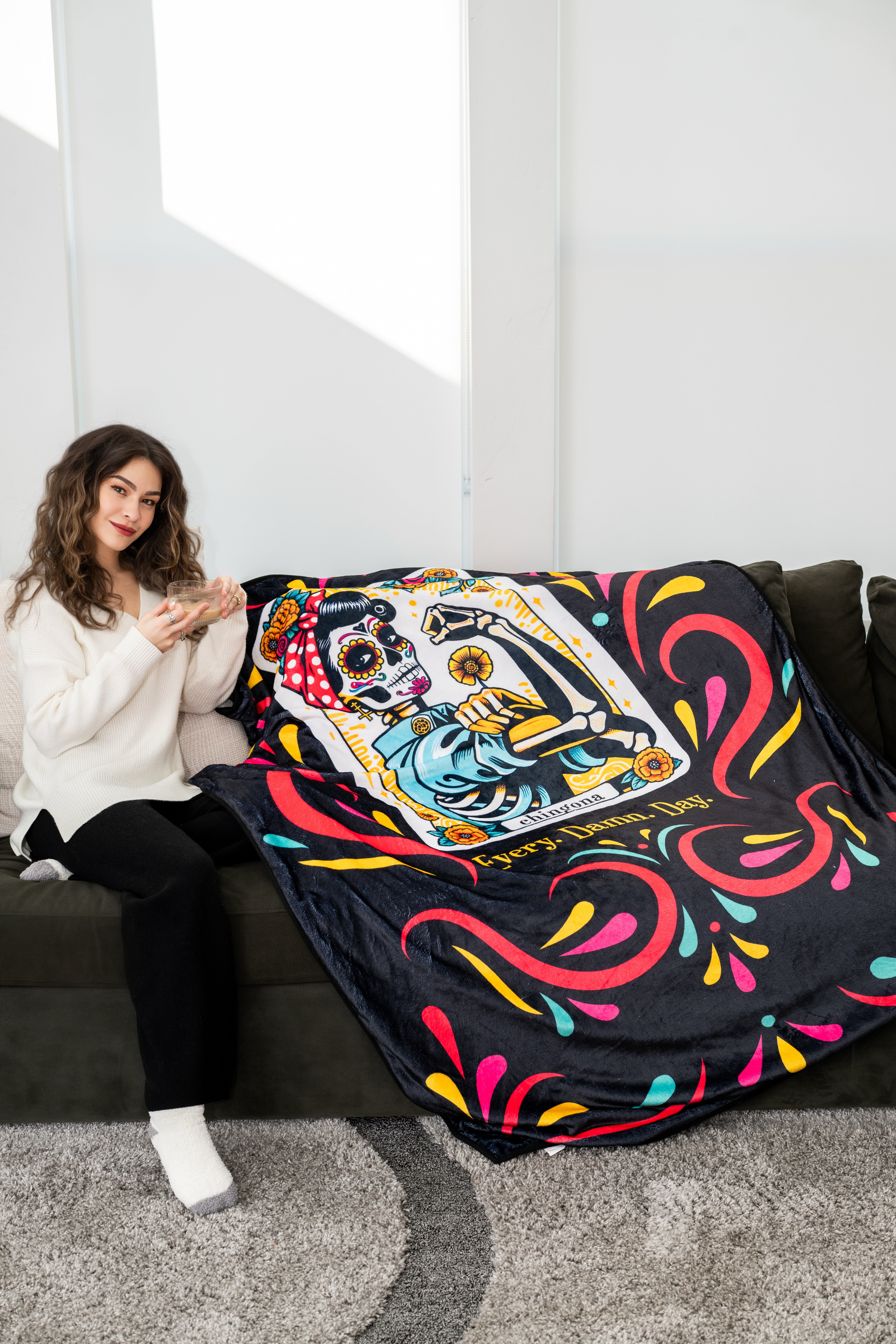 Chingona Lux Throw Blanket