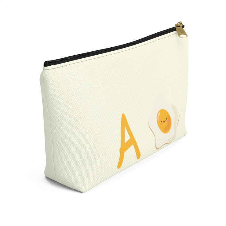 A Huevo Accessory Bag