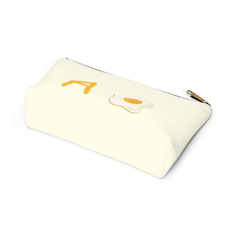 A Huevo Accessory Bag