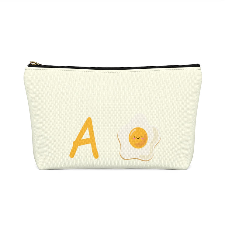 A Huevo Accessory Bag